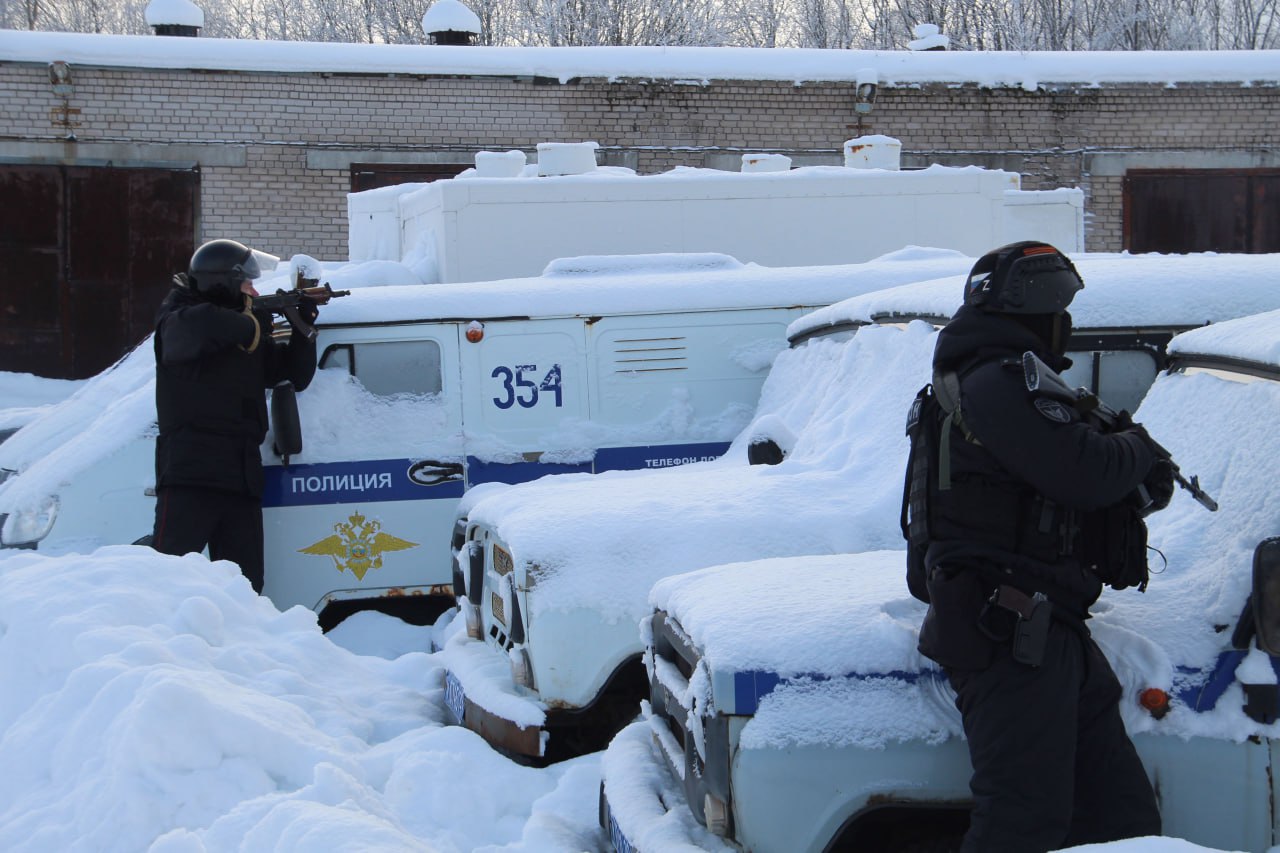 На территории г. Архангельска состоялась тактико-специальная тренировка по отработке действий личного состава при возникновении чрезвычайных обстоятельств На территории г. Архангельска состоялась тактико-специальная тренировка по отработке действий личного состава при возникновении чрезвычайных обстоятельств