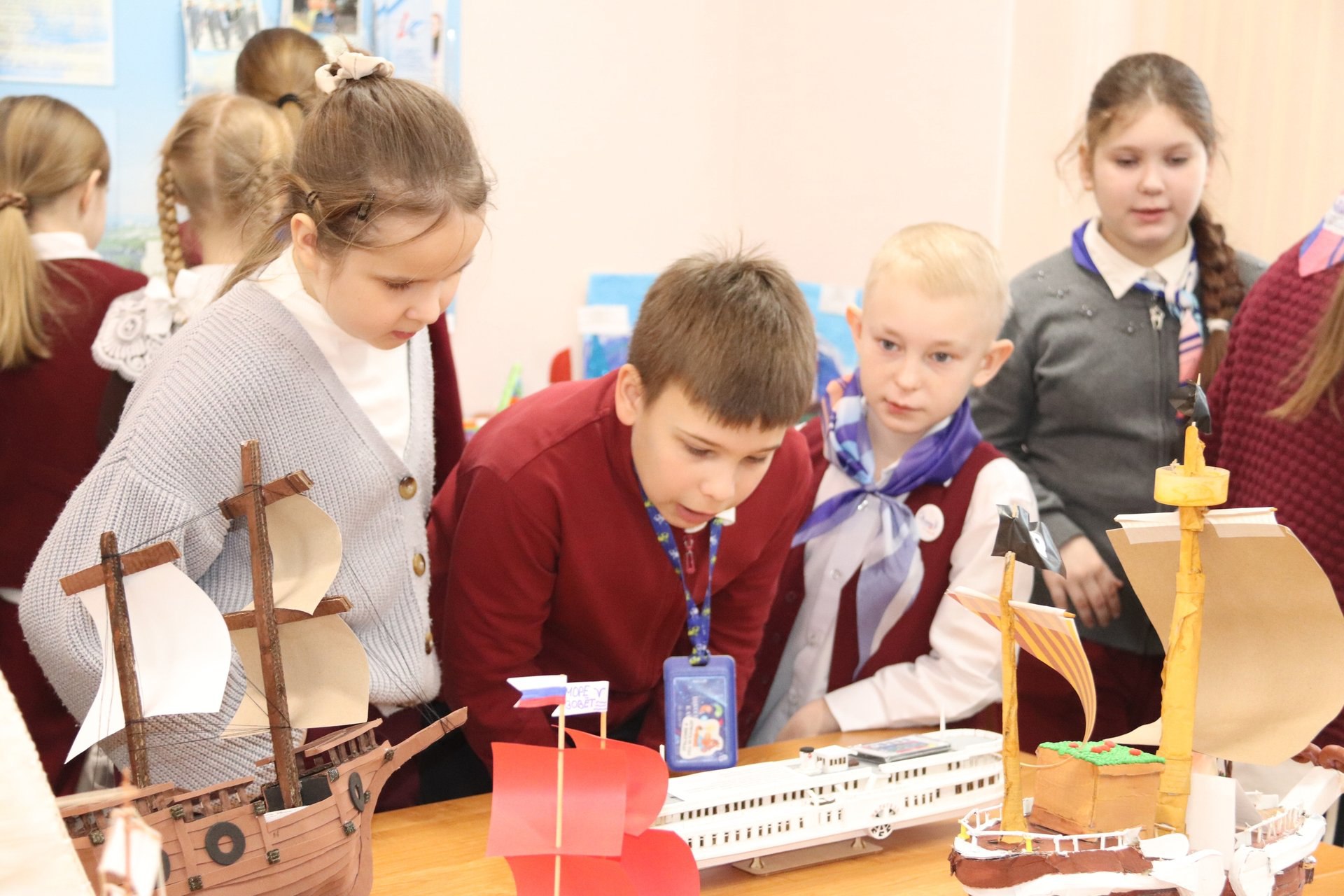 Более 200 работ юных судомоделистов представлены на выставке в Северодвинске Более 200 работ юных судомоделистов представлены на выставке в Северодвинске