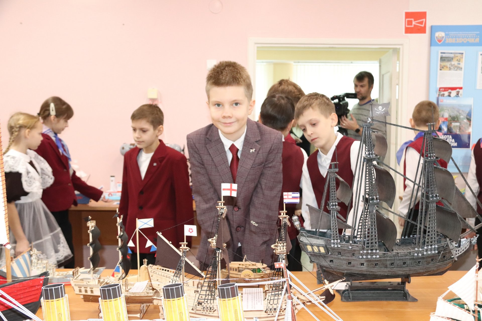 Более 200 работ юных судомоделистов представлены на выставке в Северодвинске Более 200 работ юных судомоделистов представлены на выставке в Северодвинске