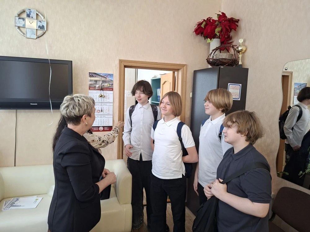 Поздравляем с юбилеем директора 43 школы Ольгу Синицкую! Поздравляем с юбилеем директора 43 школы Ольгу Синицкую!