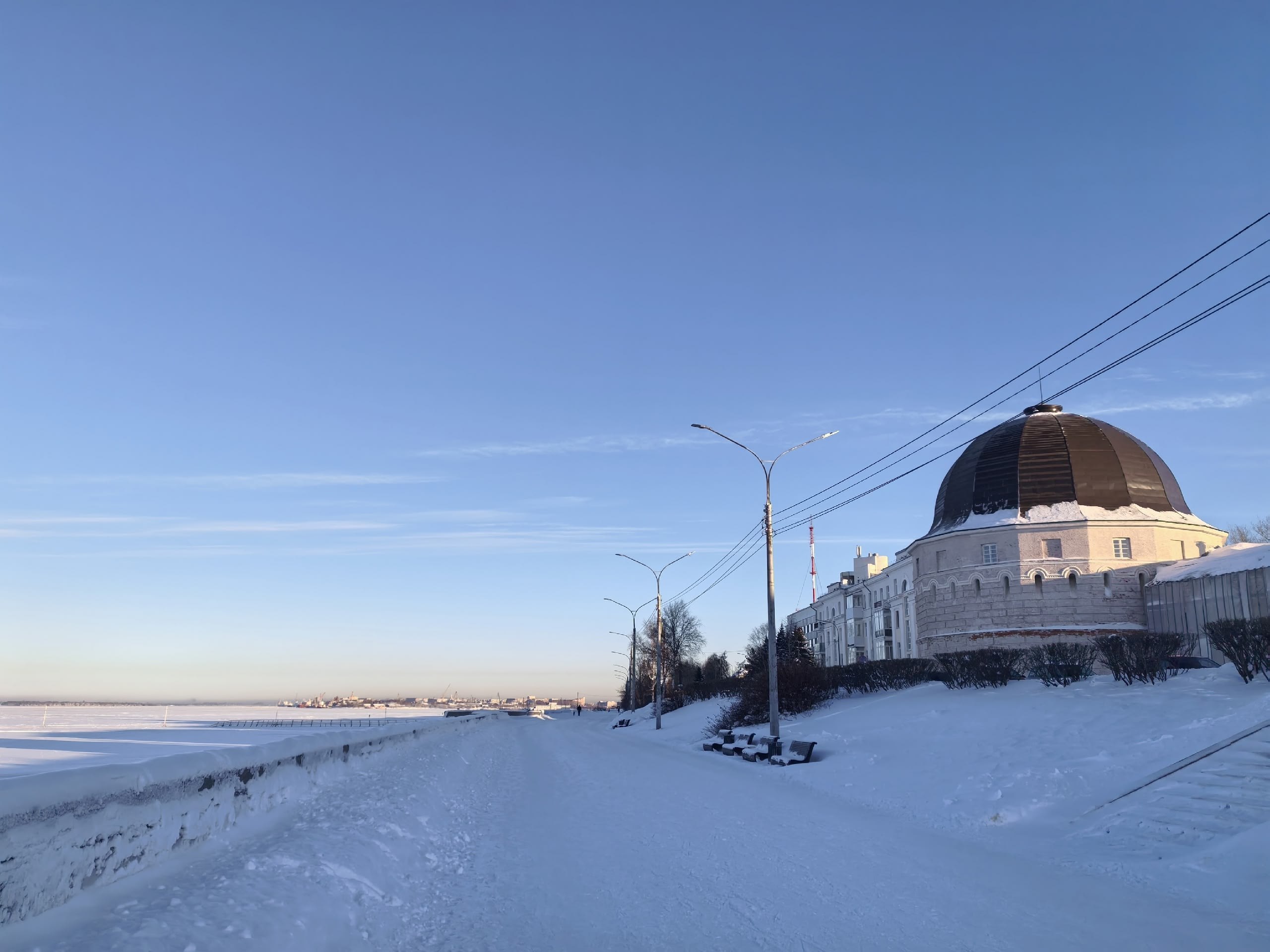 Солнечный зимний день!