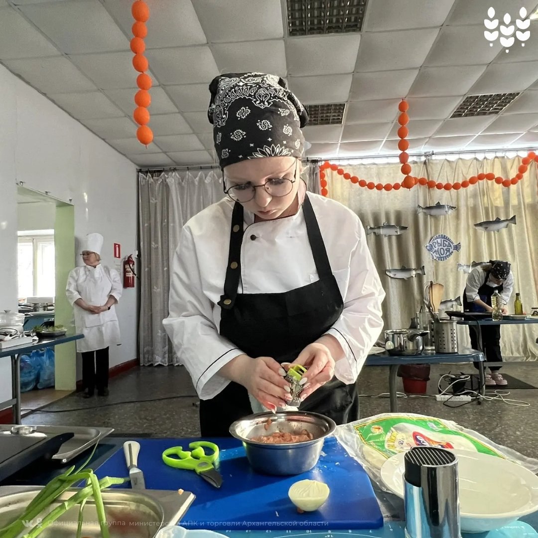 Онега пахнет рыбой, брусникой и свежим хлебом: там проходит фестиваль «Рыба моя поморская» Онега пахнет рыбой, брусникой и свежим хлебом: там проходит фестиваль «Рыба моя поморская»