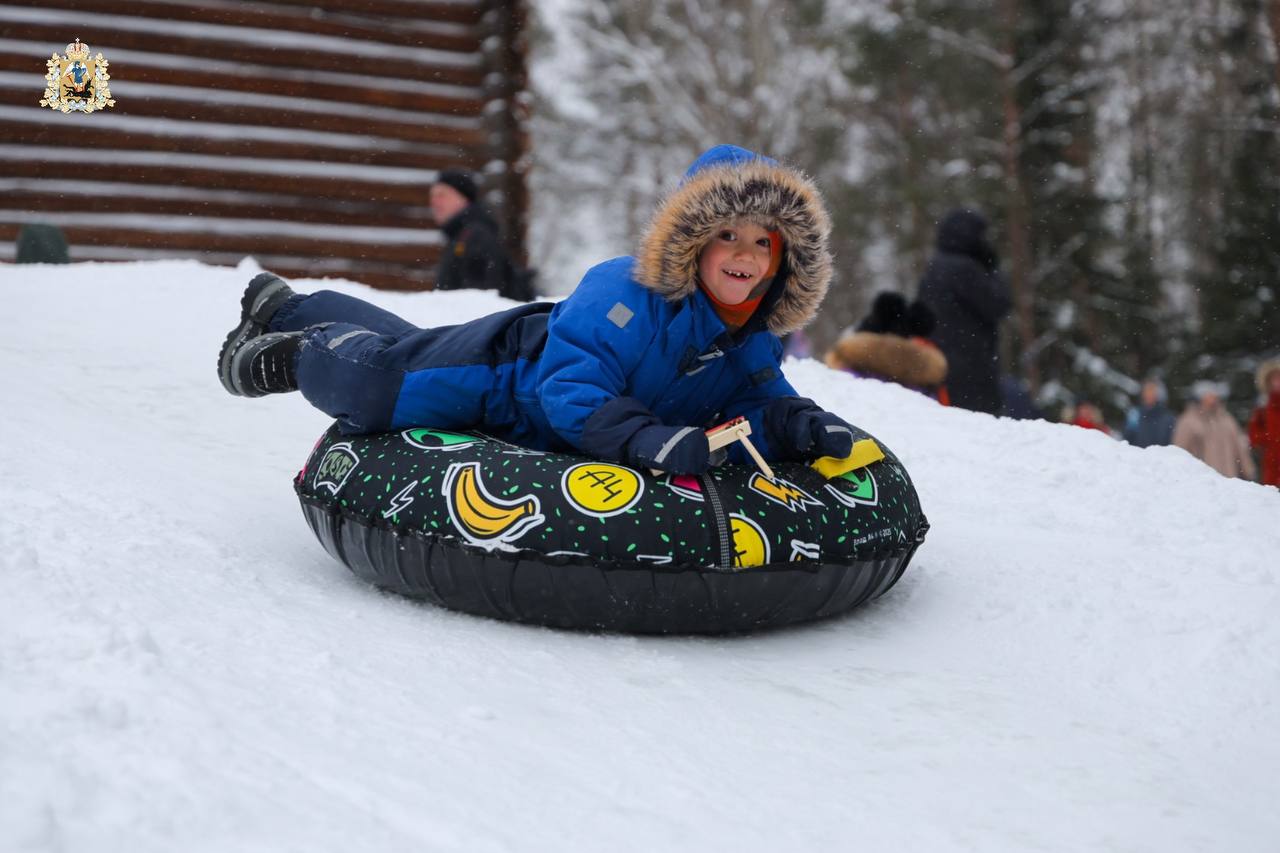 В Малых Корелах шумно, грандиозно и весело проводили Масленицу В Малых Корелах шумно, грандиозно и весело проводили Масленицу