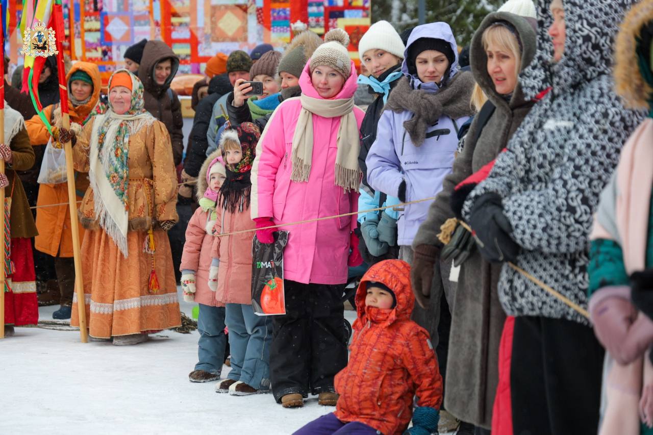 В Малых Корелах шумно, грандиозно и весело проводили Масленицу В Малых Корелах шумно, грандиозно и весело проводили Масленицу