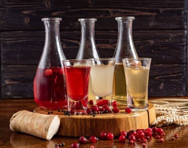 Настойки и наливки: как выбрать идеальный домашний напиток