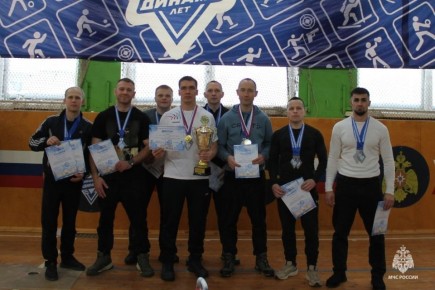 Самых сильных сотрудников силовых структур определили в Поморье