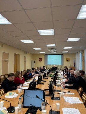 В трех детских садах появятся спортплощадки, а в КЦ "Маймакса обновят фойе