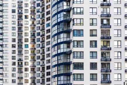 Как долго россиянам ждать своей квартиры без ипотеки? Реальные перспективы накоплений