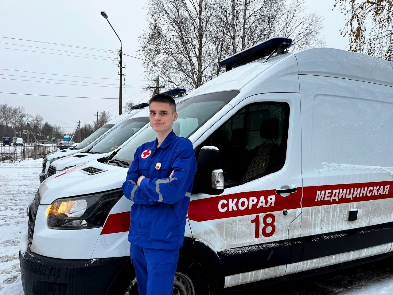 Многозадачность и стрессоустойчивость: фельдшер Евгений Поликарпов рассказал о своей профессии