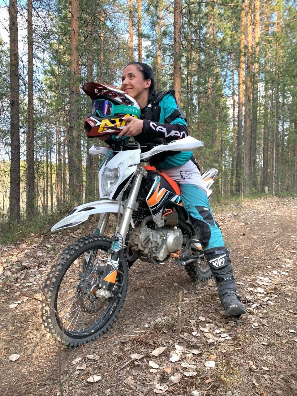 Служба, лёгкая атлетика и мотоциклы Служба, лёгкая атлетика и мотоциклы