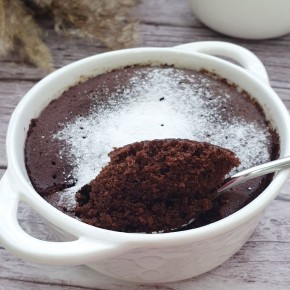 Постный шоколадный магкейк: веганское чудо за пару минут