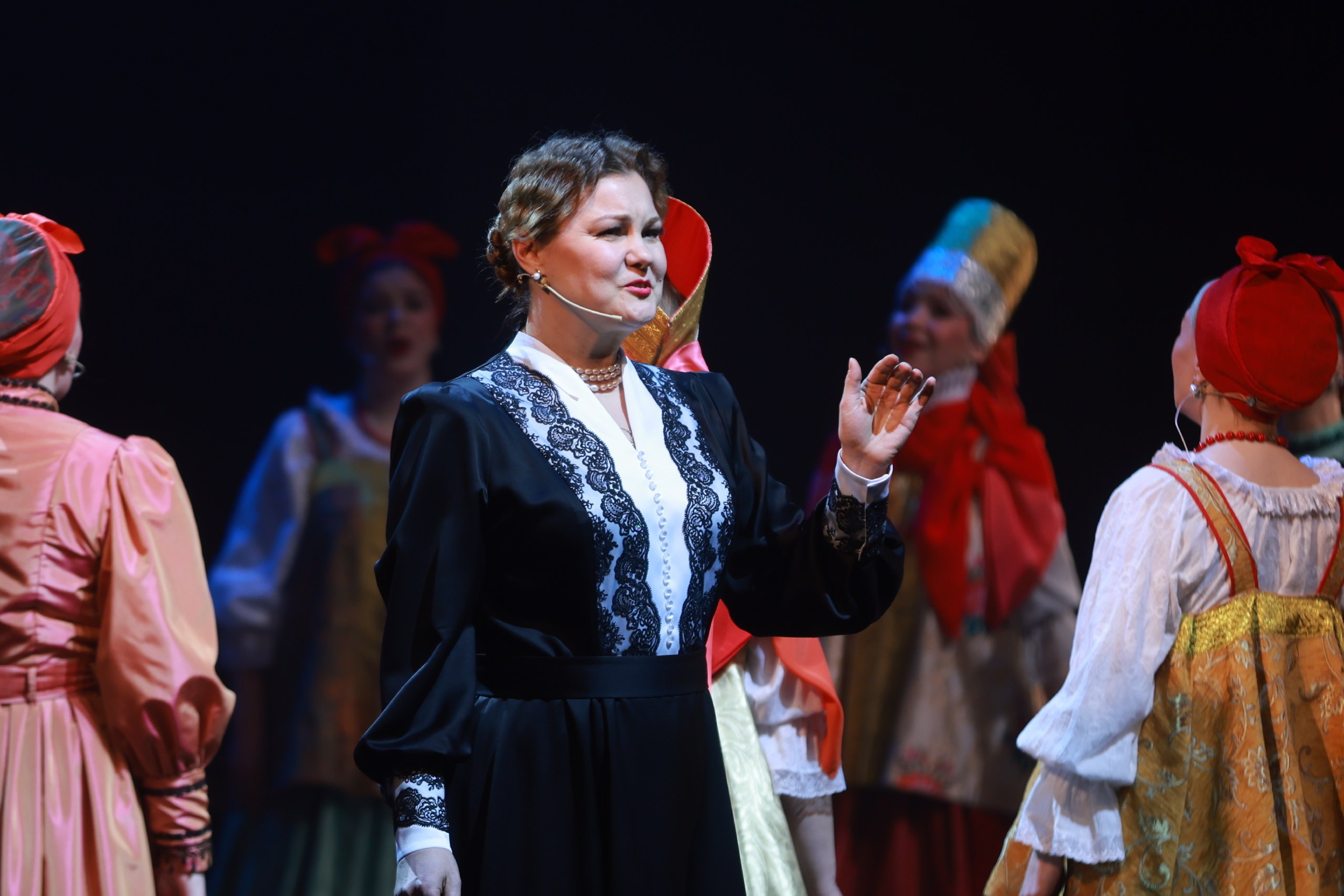 Неделя торжеств по случаю 100-летия Северного хора завершилась большими концертами в драмтеатре Архангельска Неделя торжеств по случаю 100-летия Северного хора завершилась большими концертами в драмтеатре Архангельска