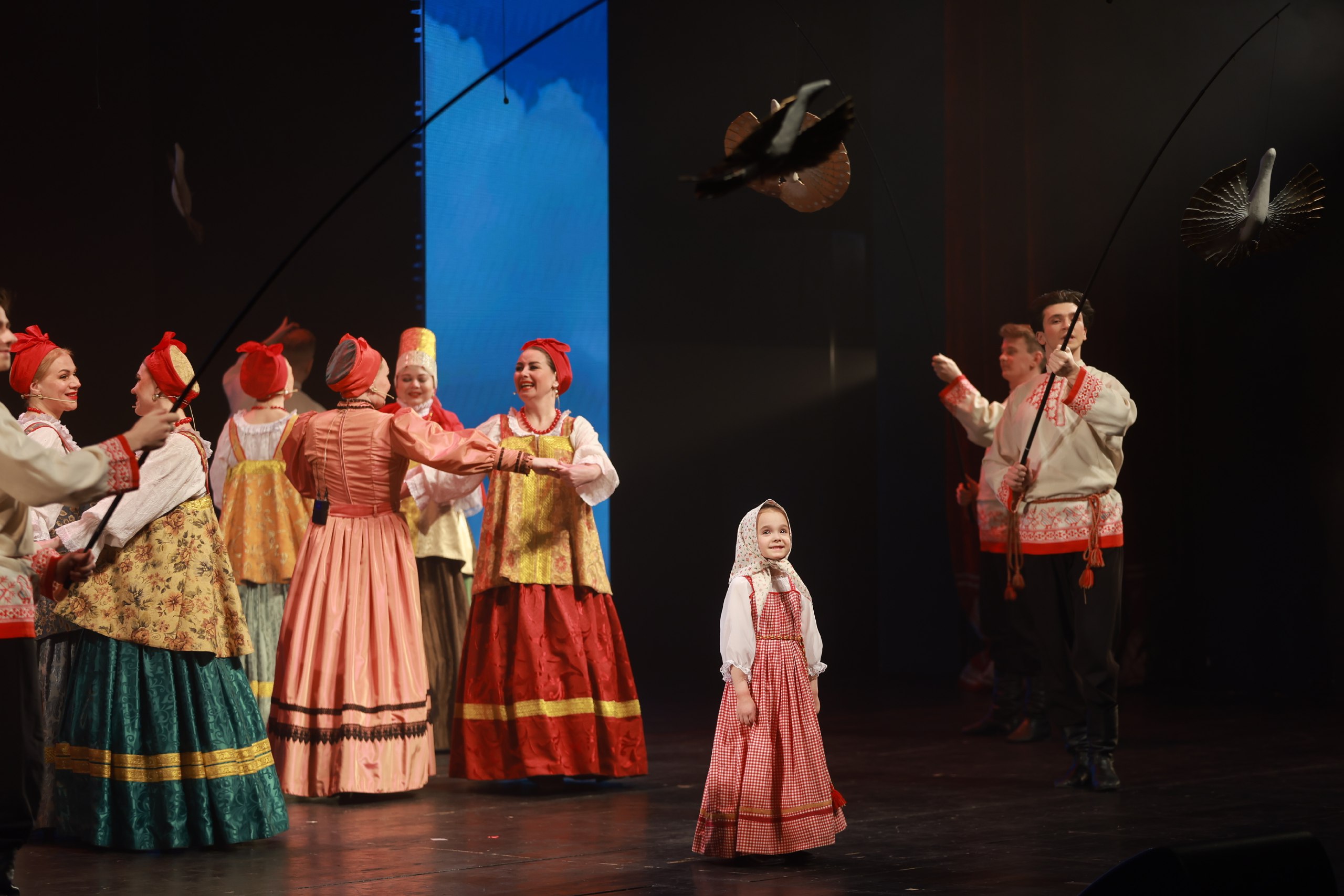 Неделя торжеств по случаю 100-летия Северного хора завершилась большими концертами в драмтеатре Архангельска Неделя торжеств по случаю 100-летия Северного хора завершилась большими концертами в драмтеатре Архангельска