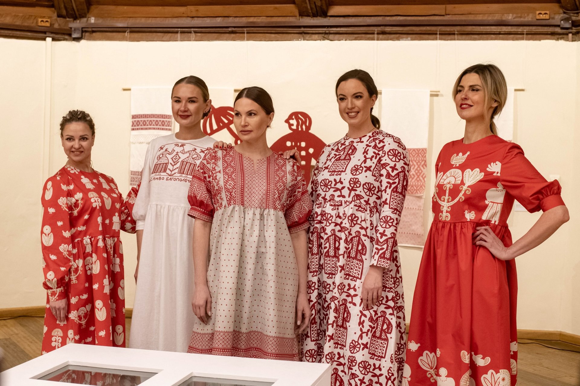 В Гостиных дворах завершила свою работу выставка «Полотенце. История длиною в жизнь» В Гостиных дворах завершила свою работу выставка «Полотенце. История длиною в жизнь»