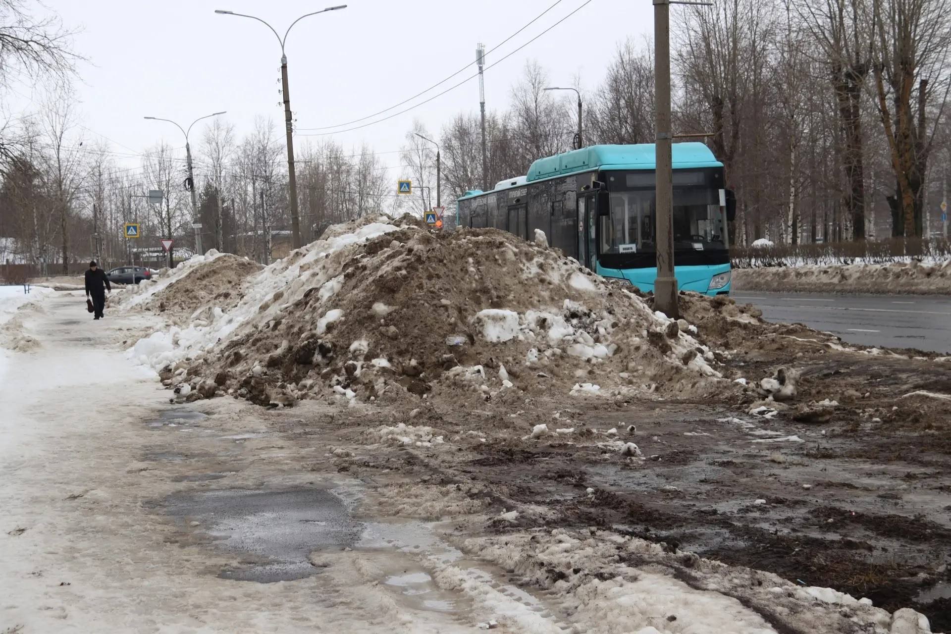Игорь Арсентьев: Число жалоб на состояние тротуарной сети в Северодвинске, конечно, запредельное, но для такого теплого марта - объяснимое Игорь Арсентьев: Число жалоб на состояние тротуарной сети в Северодвинске, конечно, запредельное, но для такого теплого марта - объяснимое