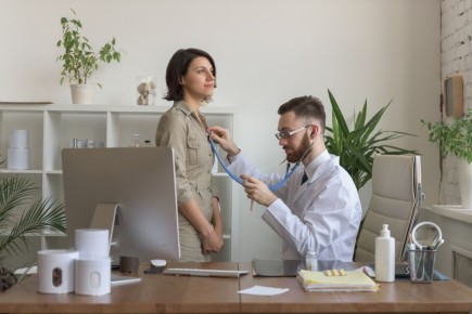 В России появятся консультанты, мотивирующие женщин рожать детей