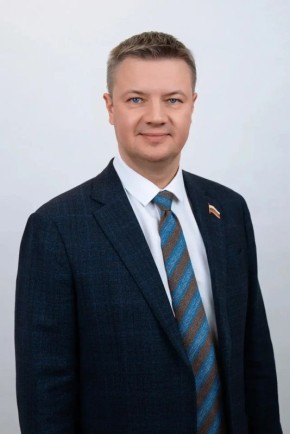 С сегодняшнего дня школу №62 возглавляет новый директор!