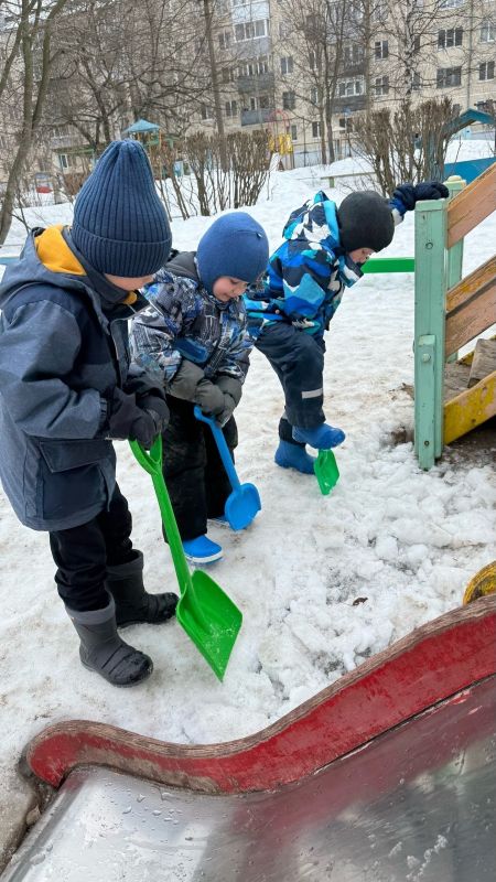 В образовательных учреждениях Архангельска начались субботники!
