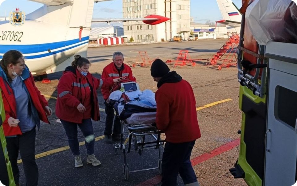 Март для санитарной авиации областной больницы выдался напряженным и понастоящему ответственным