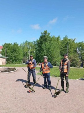 9 апреля поздравления принимают те, кто делает наши улицы чище, а жизнь – приятнее