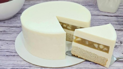 Яблочный муссовый торт без сахара и глютена