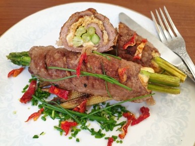 Круче, чем в ресторане! Рулетики из говядины со спаржей за 30 минут