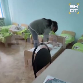 Воспитательница избивала малышей в детском саду в Архангельской области