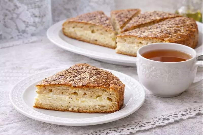 Нежный пирог с сулугуни, который станет вашим фаворитом