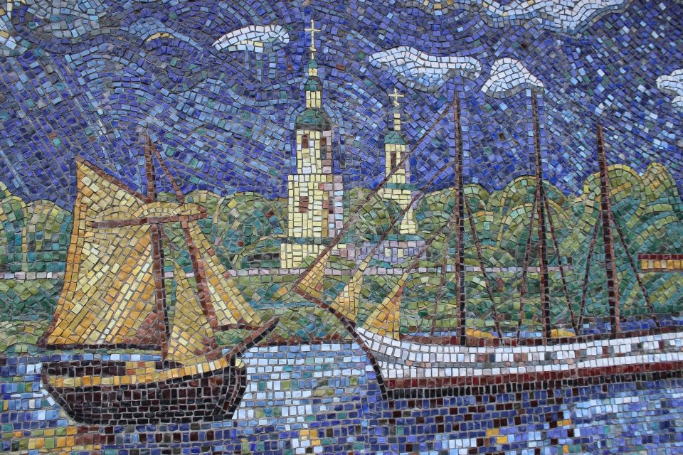 Мозаика в центре города: «Архангельск — первый морской порт России» Мозаика в центре города: «Архангельск — первый морской порт России»