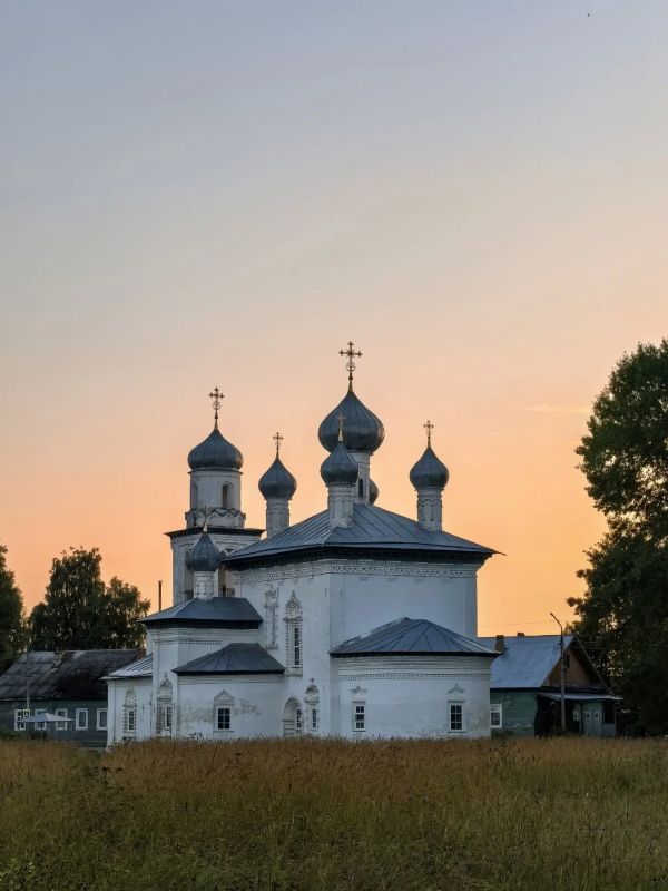 … Житие у реки в захолустном глухом городке … Житие у реки в захолустном глухом городке