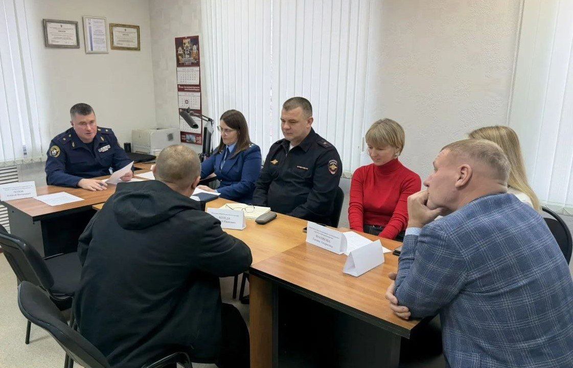 Руководитель следственного управления провел выездной личный прием граждан Руководитель следственного управления провел выездной личный прием граждан