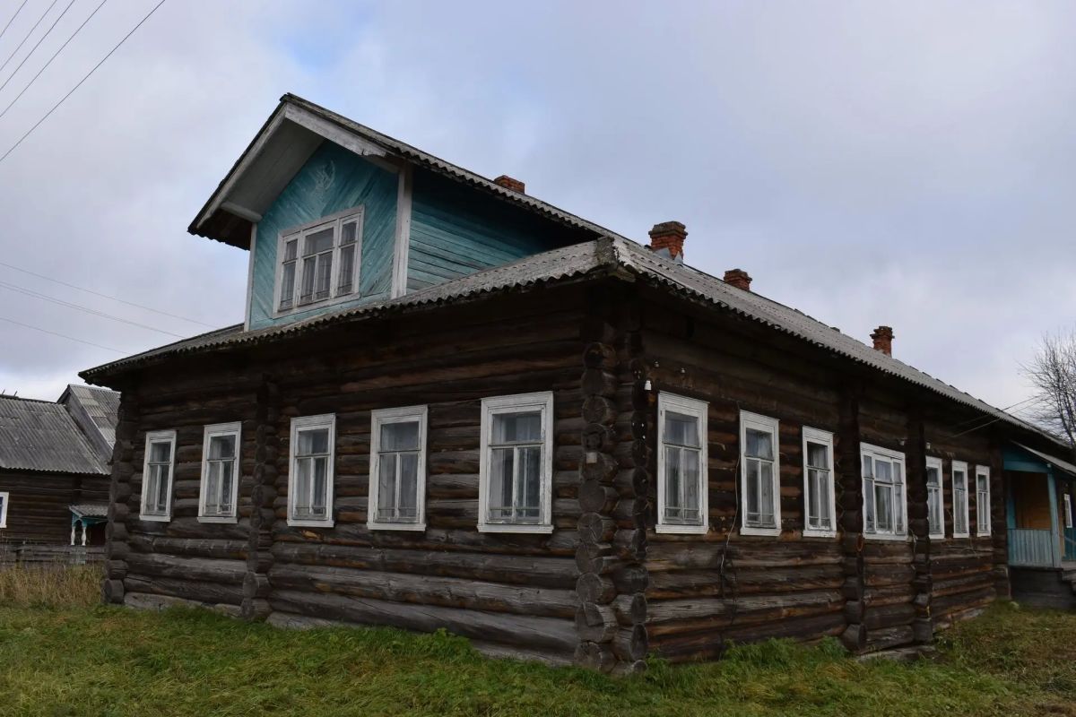 На берегу реки Покшеньга расположилась тихая и живописная деревня Кобелево На берегу реки Покшеньга расположилась тихая и живописная деревня Кобелево
