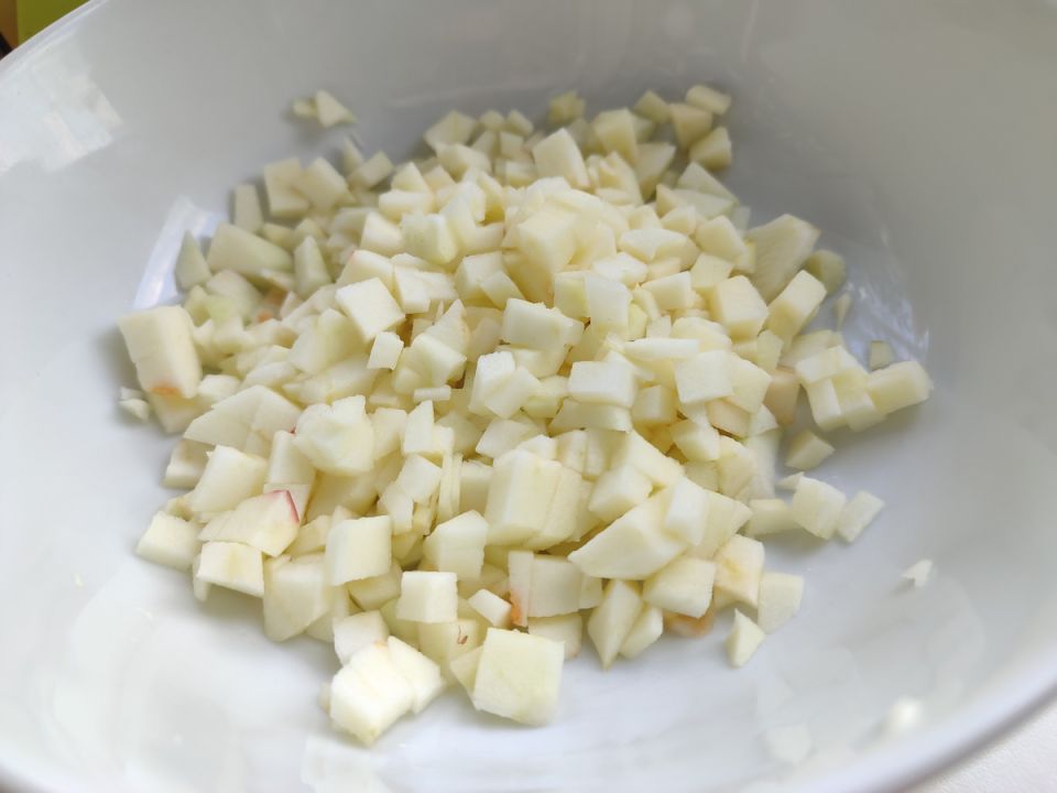 Восхитительный яблочный кекс с маком: как из простых ингредиентов создать кулинарный шедевр