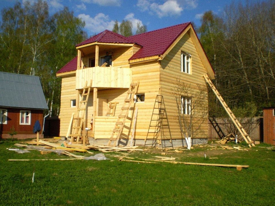 Соседский участок вместо своего: как произошла забавная ошибка с новым домом