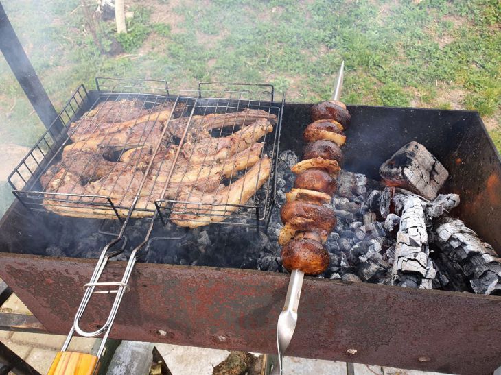 3 лайфхака, которые вернут блеск решетке для гриля за 5 минут