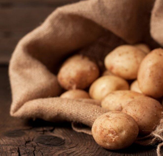Как сохранить картошку в теплой квартире: неожиданные секреты успешного хранения