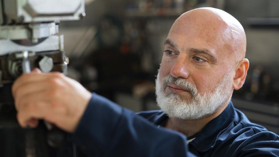 Возраст не преграда: Где пенсионеры востребованы на рынке труда?