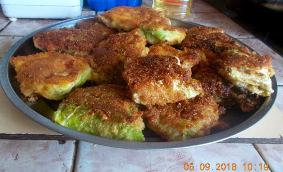 Вкусные шницели из савойской капусты с сыром