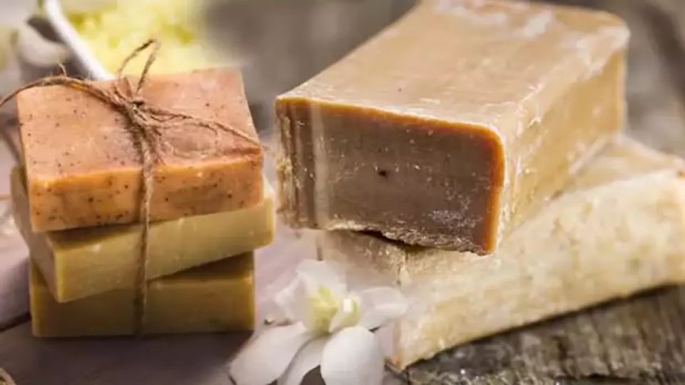 Хозяйственное мыло: друг для дел и враг для кожи?