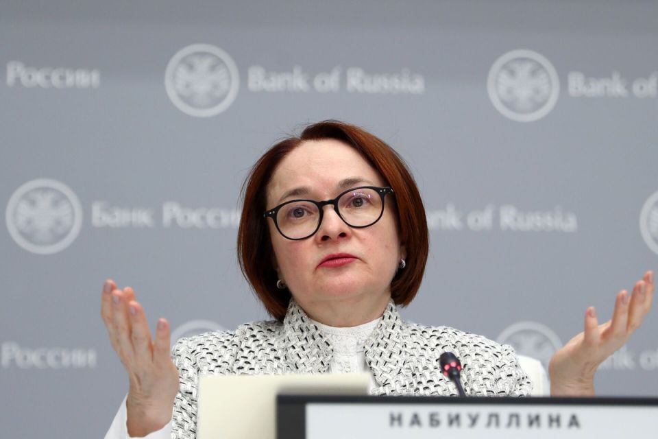 Почему экономисты рекомендуют пересмотреть стратегию хранения сбережений в 2025 году?