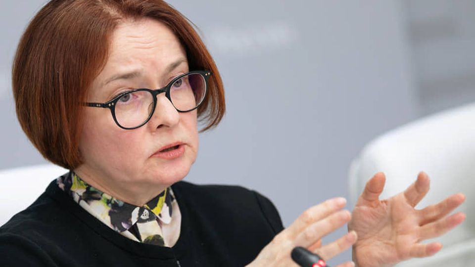 Центральный банк не решается на радикальное снижение ключевой ставки: причины остаются загадкой