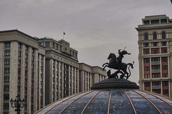 В Госдуме обсуждают законопроект для защиты покупателей жилья от мошенничества