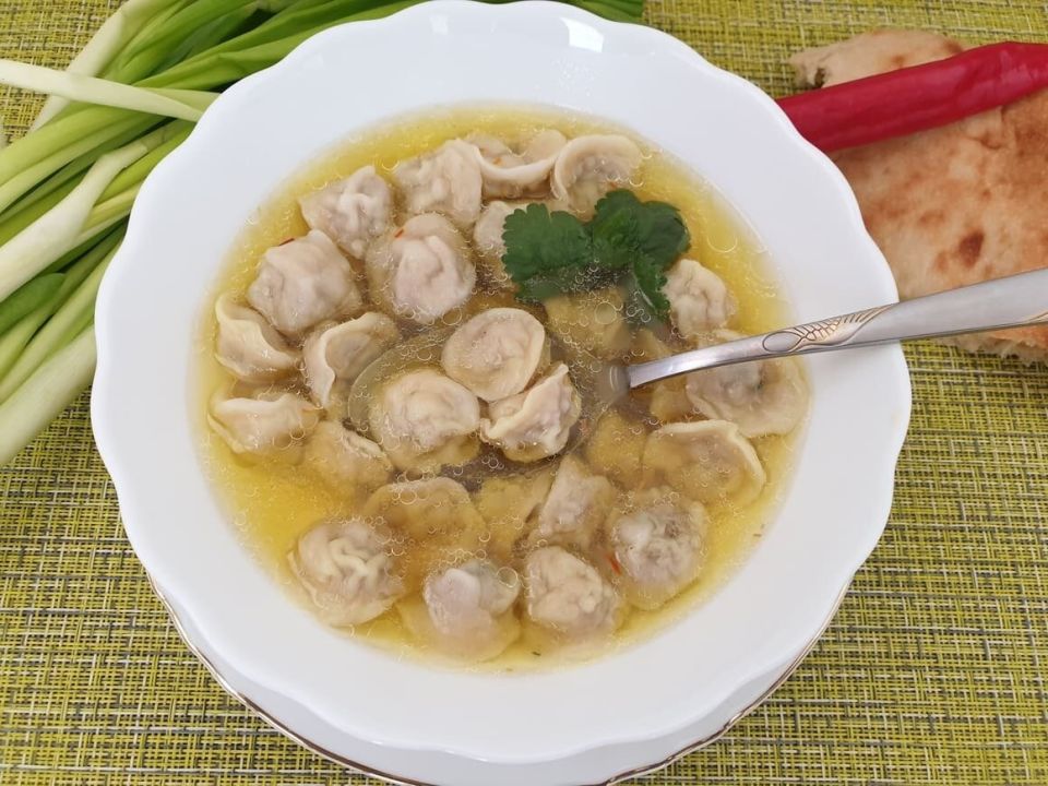 Дюшбара: как приготовить настоящие азербайджанские пельмени с волшебным бульоном