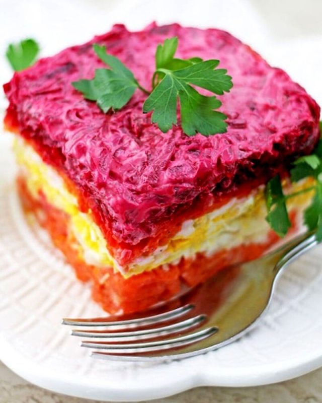 Салат «Шуба» с красной рыбой