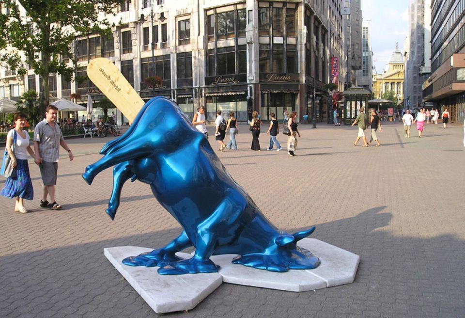 Необычные памятники, которые удивляют во всем мире