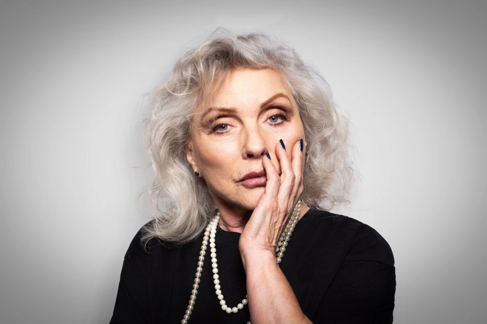 Как внутреннее состояние влияет на восприятие старения женщиной